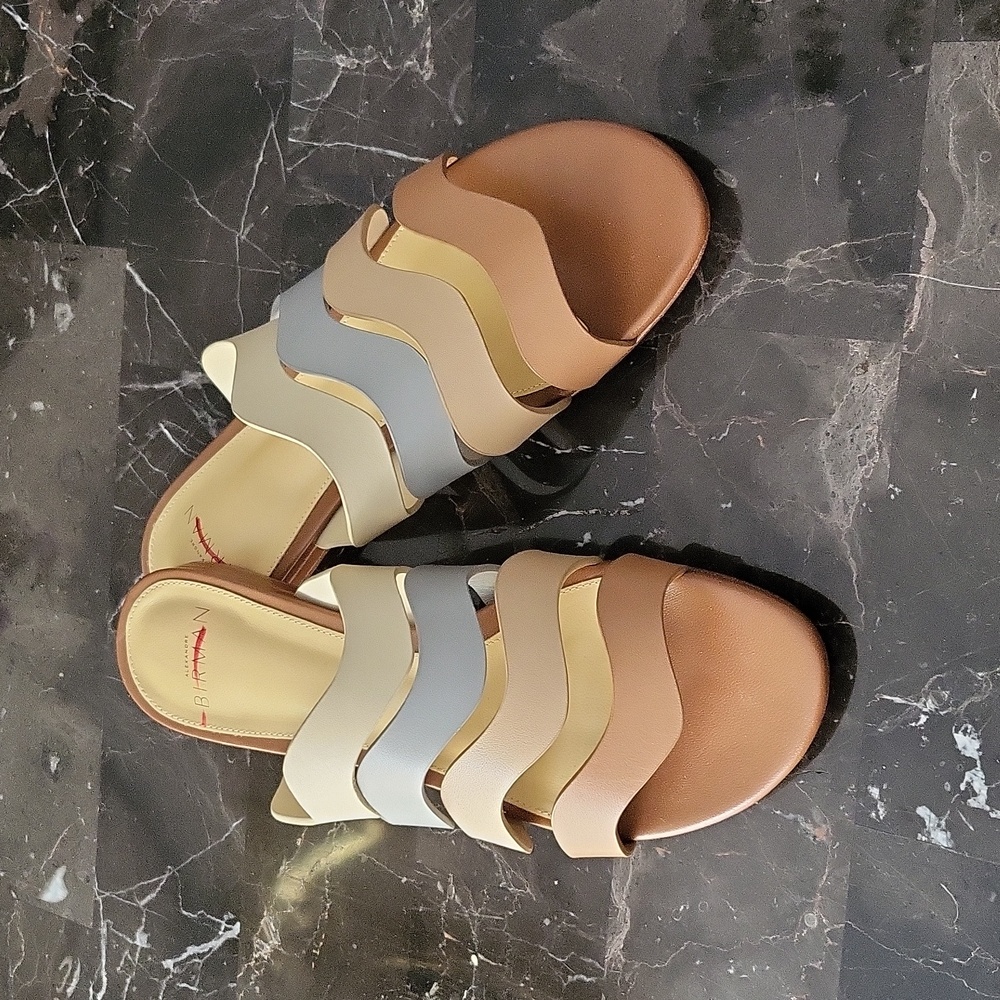 NEW$425 Alexandre Birman Alia Wavy Flat Leather Slip-on Slides Sandals 37 6.5 - Picture 4 of 12